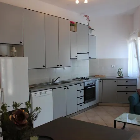 Julie Apartament Solin