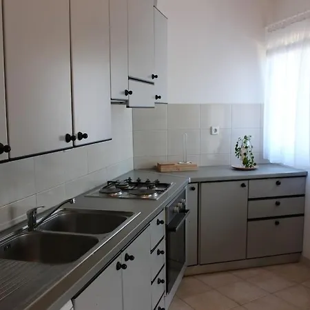 Julie Apartament *